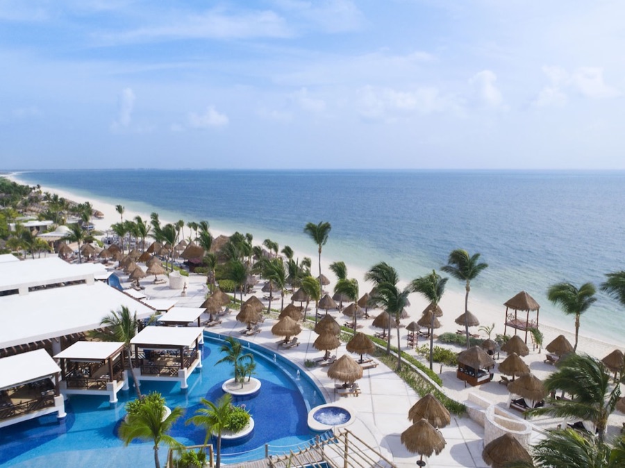 Excellence Playa Mujeres — resort ultra premium solo adultos frente al mar